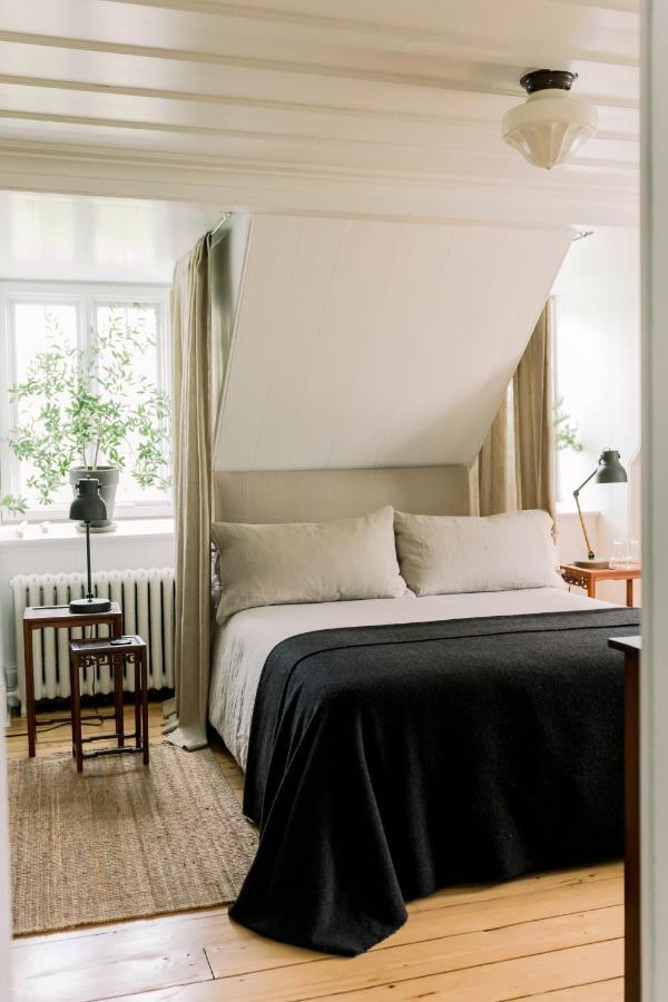 Le Vieux Presbytere Saint-Vallier Екстериор снимка